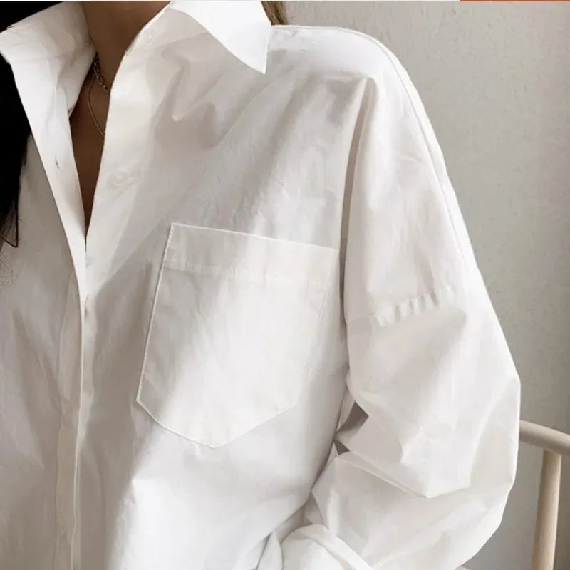 Selvyn – Blusa Oversize con Botones y Manga Larga