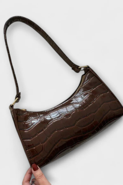 Valmera – Bolso de Hombro Clásico con Textura Relieve