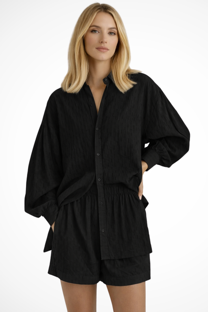 Darla – Conjunto de Camisa Broderie Oversize y Shorts de Verano