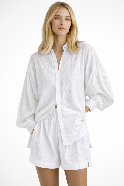 Darla – Conjunto de Camisa Broderie Oversize y Shorts de Verano
