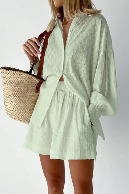 Darla – Conjunto de Camisa Broderie Oversize y Shorts de Verano