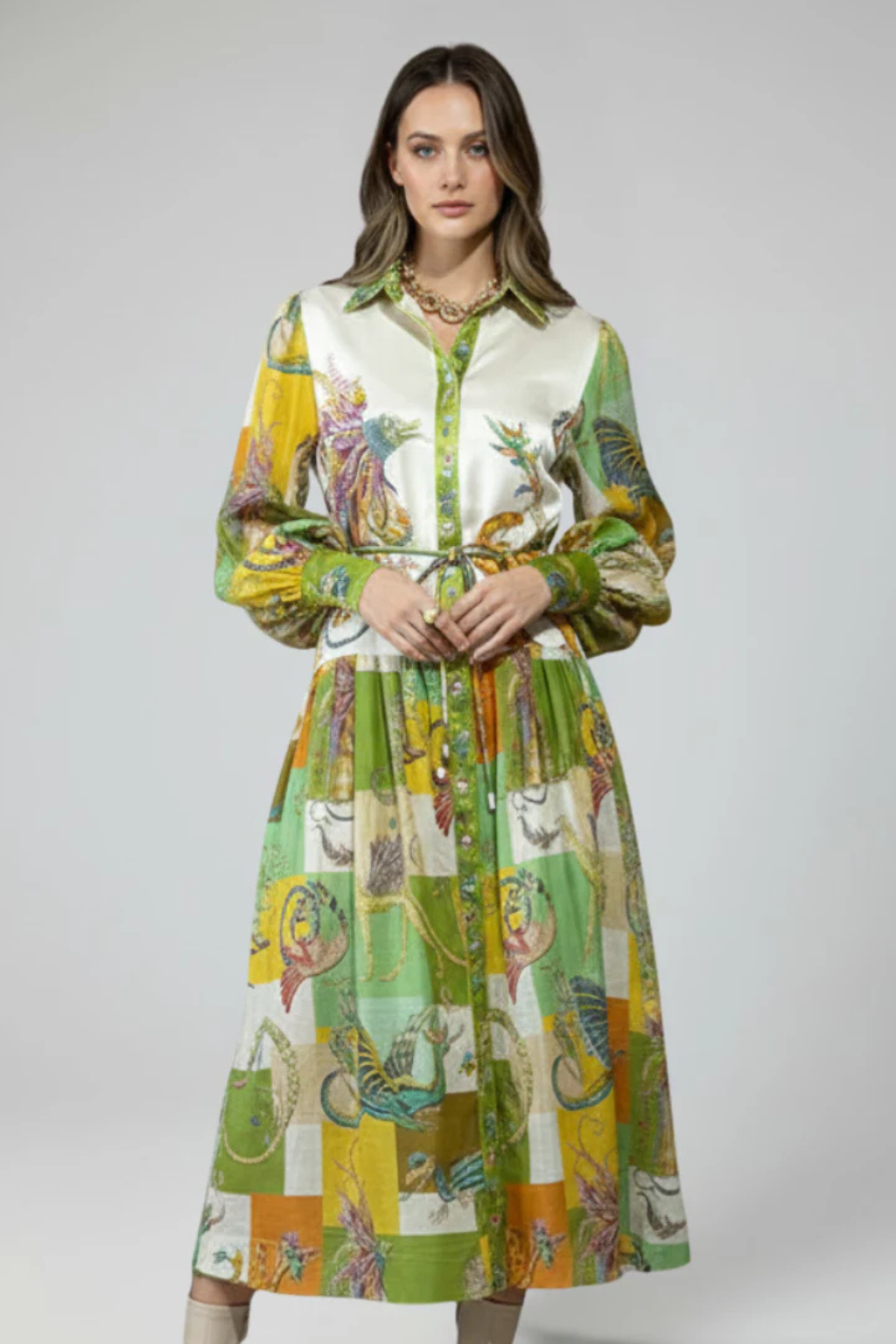 Thea – Vestido Maxi Estampado en Capas con Manga Larga