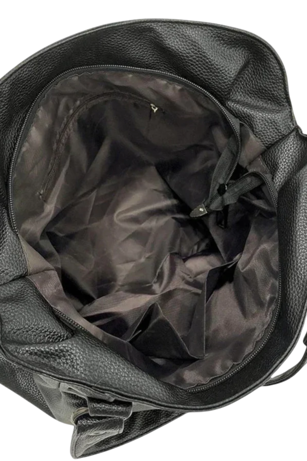 Elowen – Bolso de Hombro con Tachuelas Decorativas