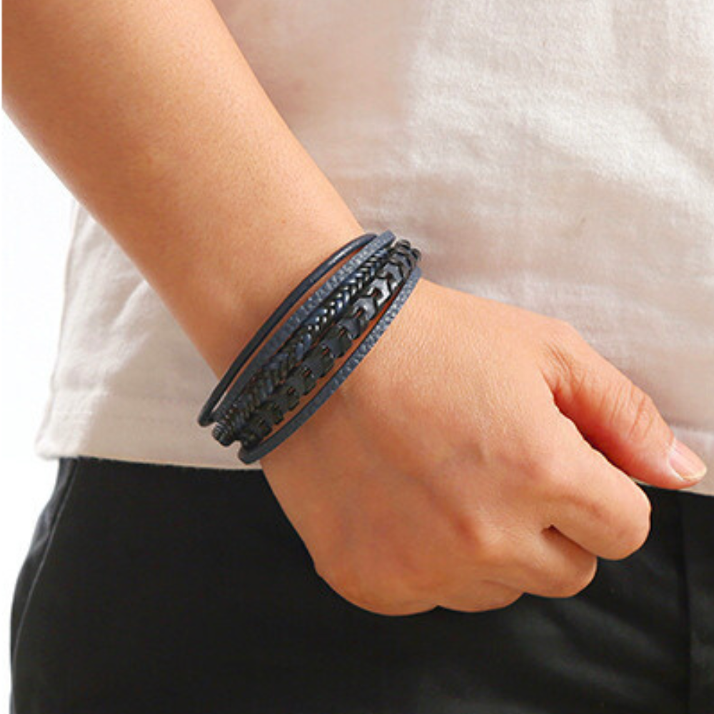 Cruz – Pulsera de cuero para hombres – robusta, elegante y atemporal