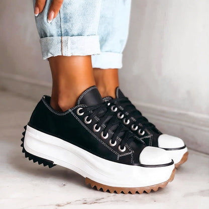 Detalle zapatos de mujer Valeria – vista frontal | Horizoncor
