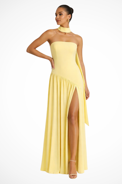 Yara – Vestido Maxi Strapless con Abertura Lateral