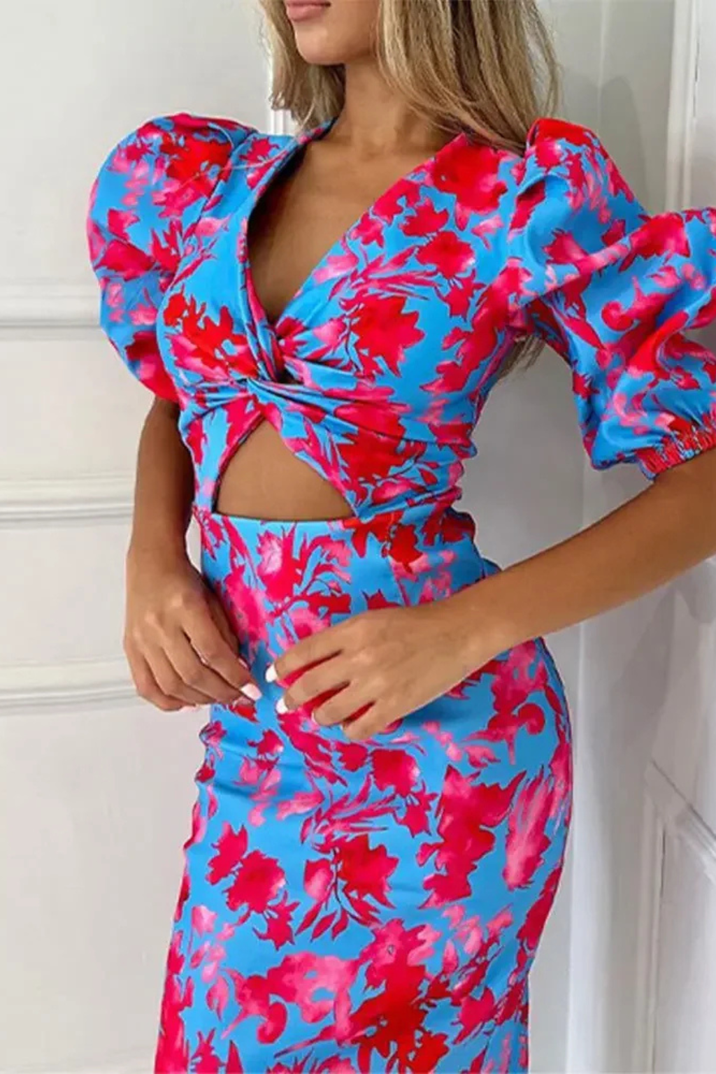 Sophia – Vestido Midi Floral con Manga Globo
