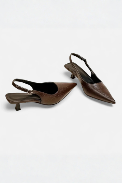 Lucinda – Kitten Heels Slingback con Punta Apuntada