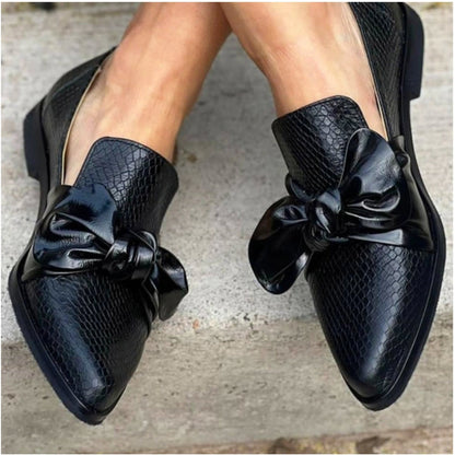 Modelo con mocasines mujer AlvaStockholm | Horizoncor México