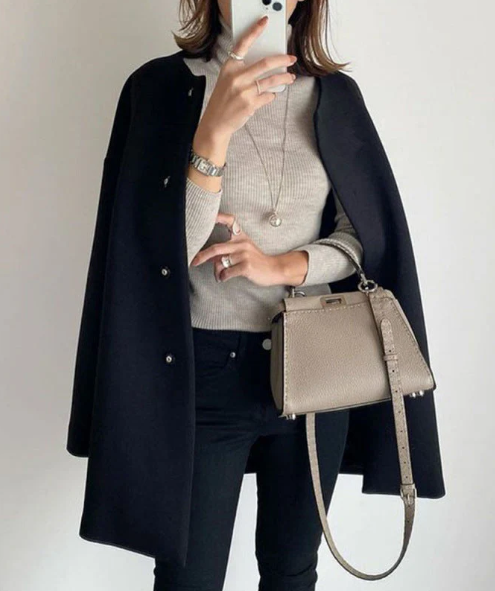 Detalle abrigo mujer Viena – vista frontal | Horizoncor