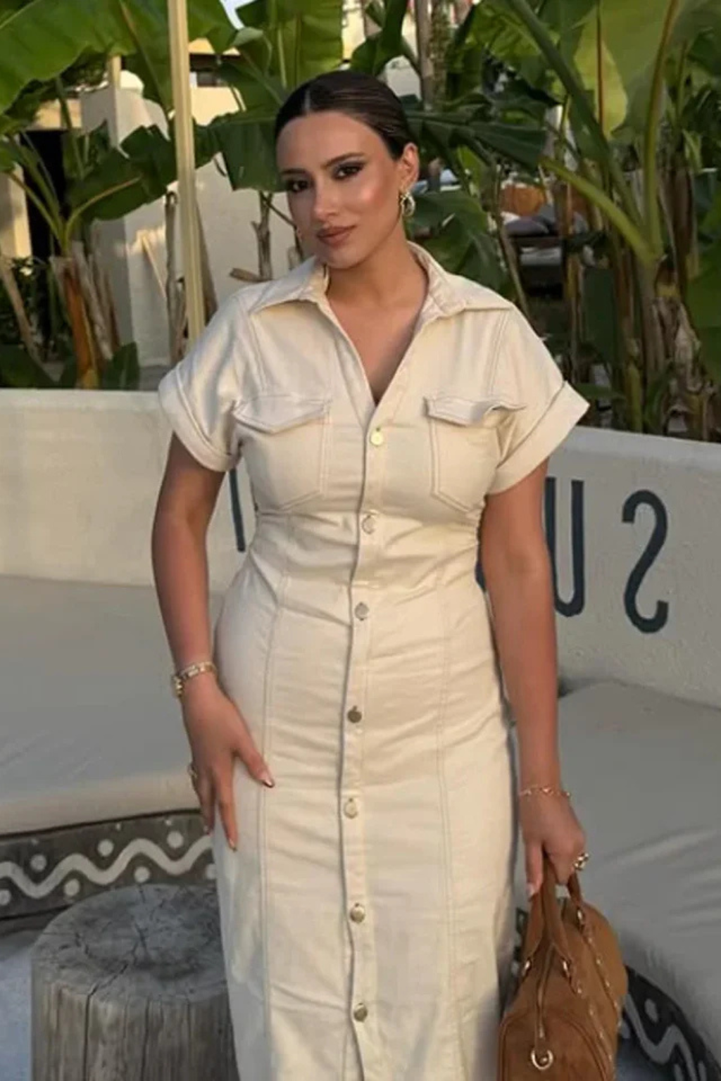 Orla – Vestido Camisero Midi de Denim Ajustado con Botones