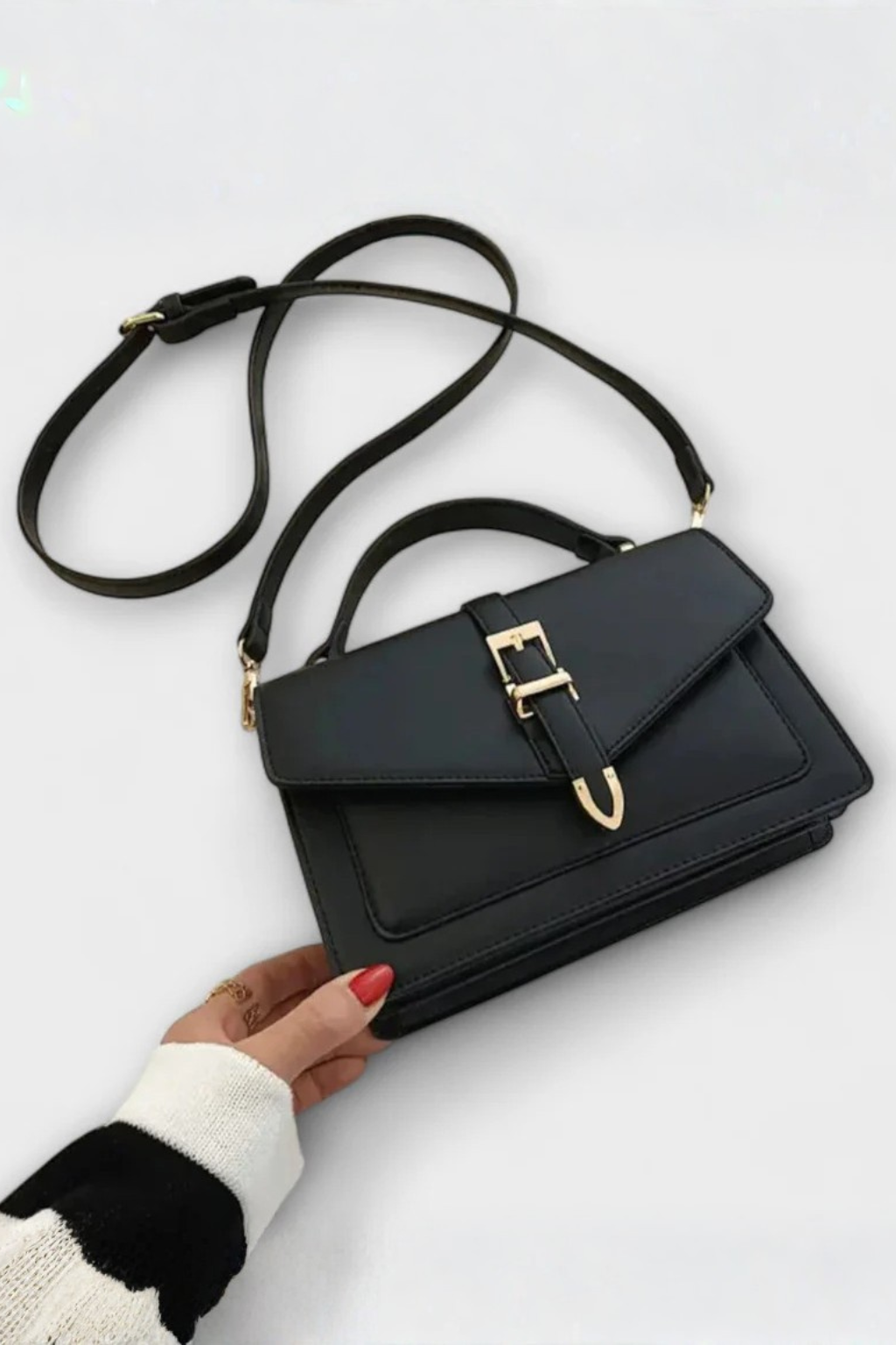 Milo – Bolso Bandolera Estructurado con Solapa y Hebilla Dorada
