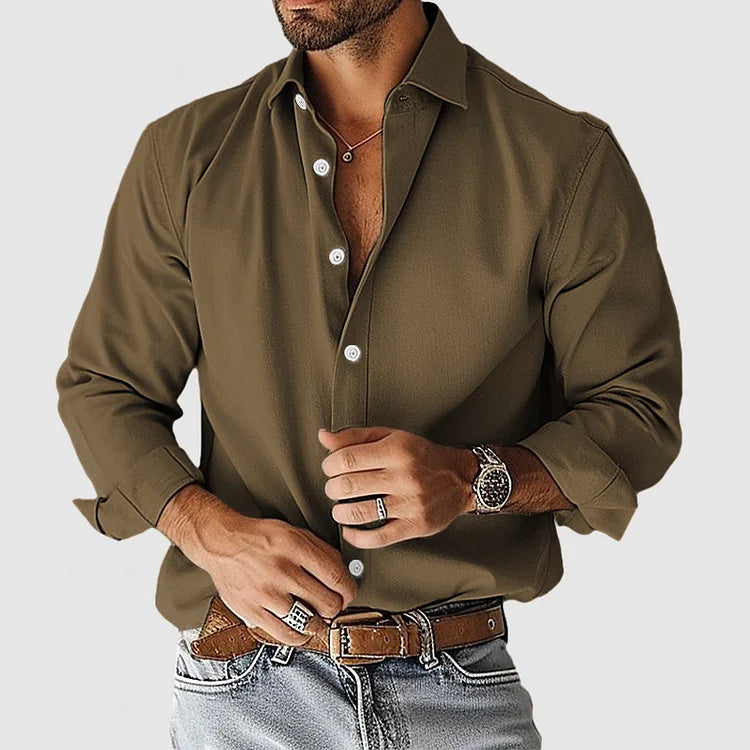 Modelo con blusas para mujer Juan | Horizoncor México