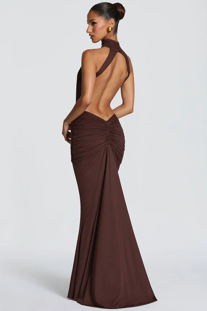 Theodora – Vestido Maxi Bodycon Halter con Fruncido y Espalda Abierta