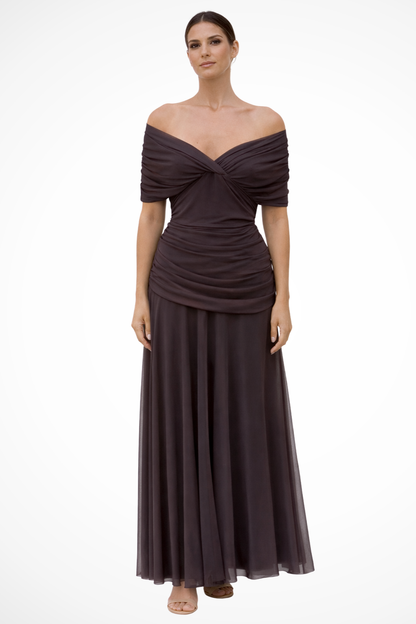 Gaby – Vestido Plisado Elegante con Hombros Descubiertos