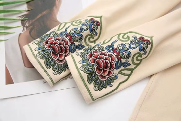 Detalle suéter mujer Yoko – vista frontal | Horizoncor