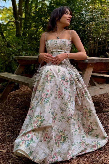 Sophia – Vestido Midi Floral en Capas para Boda de Verano