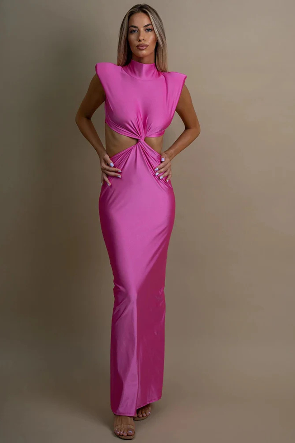 Solenne – Vestido Maxi Bodycon con Cuello Alto y Detalle Retorcido