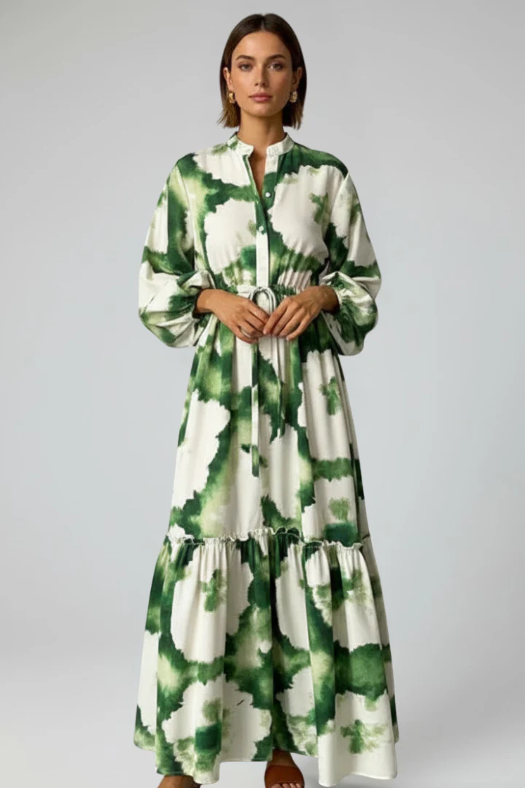 Thea – Vestido Maxi Estampado en Capas con Manga Larga