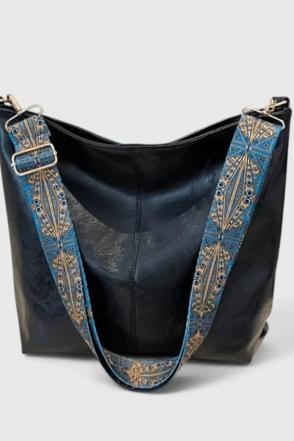 Maribelle – Bolso de Hombro Boho con Asa Única