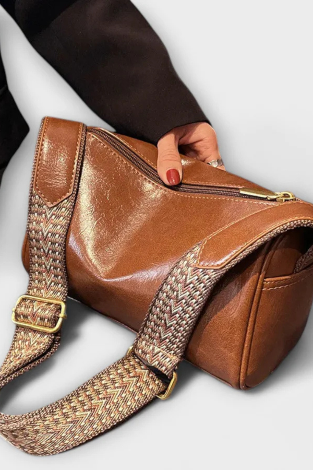 Lori – Bolso Bandolera con Asa Ancha