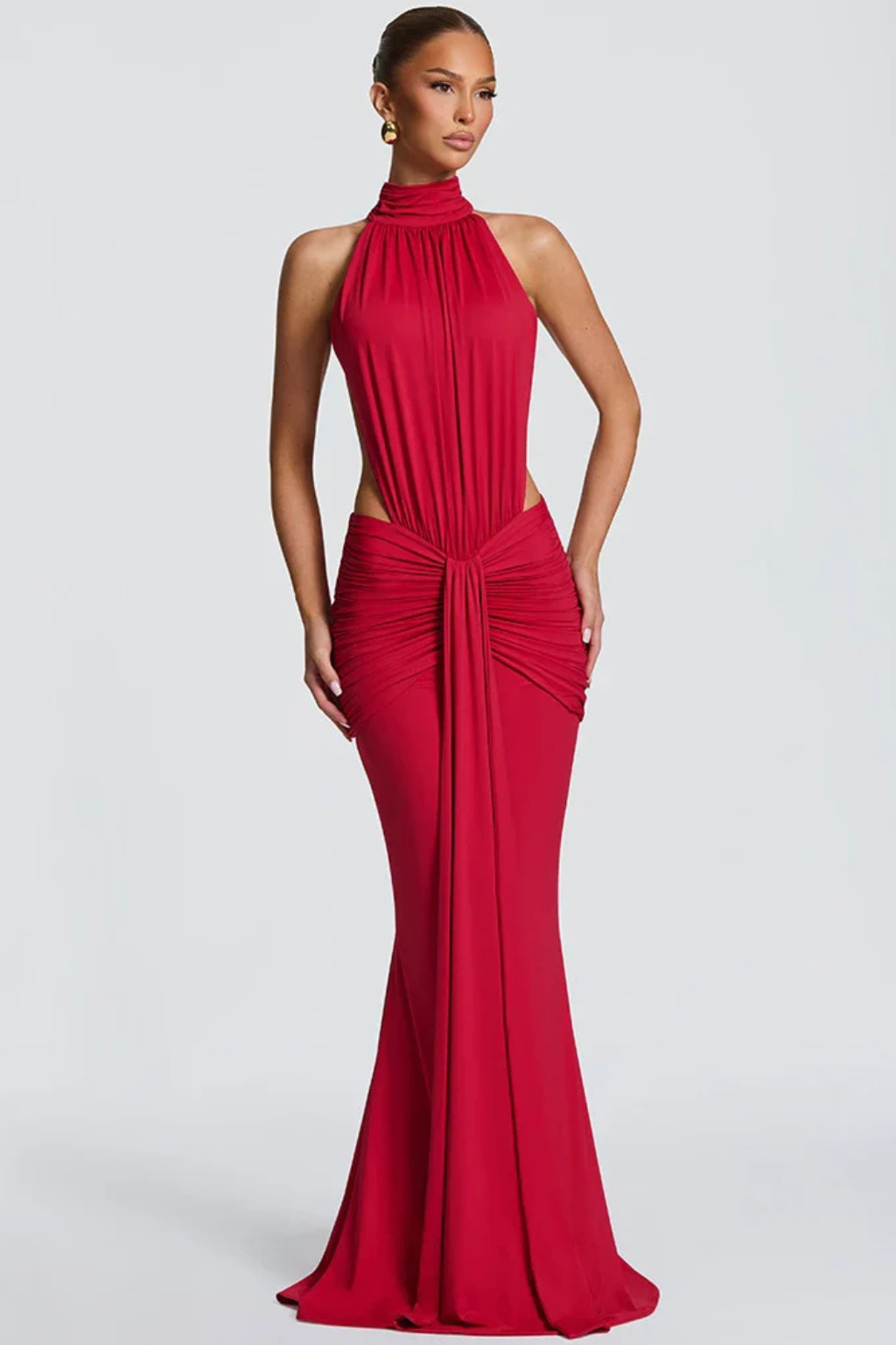Theodora – Vestido Maxi Bodycon Halter con Fruncido y Espalda Abierta