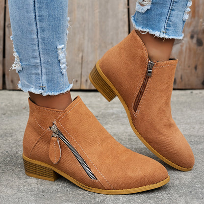 Modelo con botas mujer Annielle | Horizoncor México