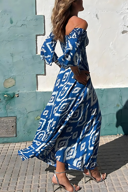 Modelo con vestido corto elegante Soller | Horizoncor México