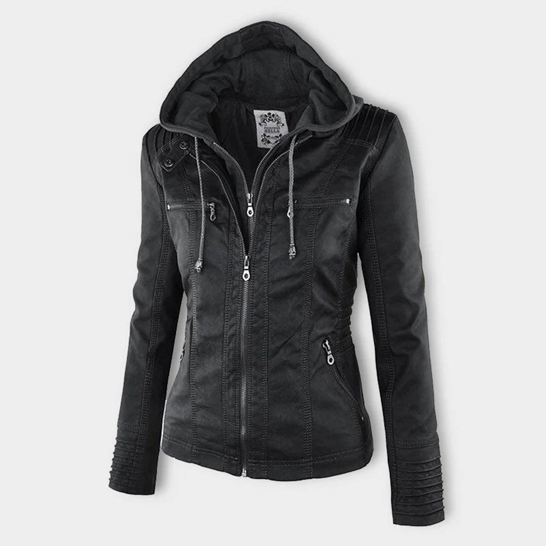 Modelo con blazer mujer Pia | Horizoncor México