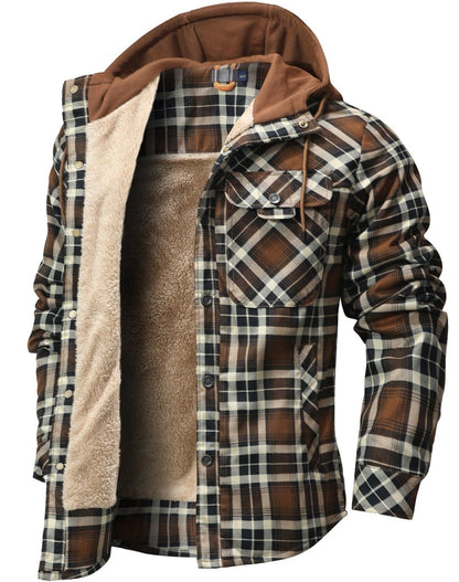 Modelo con chaqueta de mujer AlpenNord | Horizoncor México