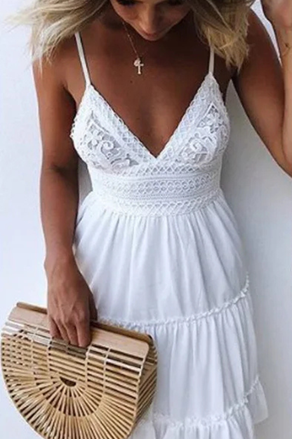 Freja – Vestido de Encaje Blanco con Tirantes y Espalda Abierta