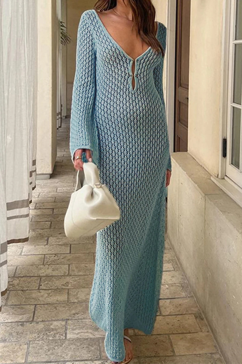 Maris – Vestido Maxi de Punto Calado con Escote en V y Espalda Abierta