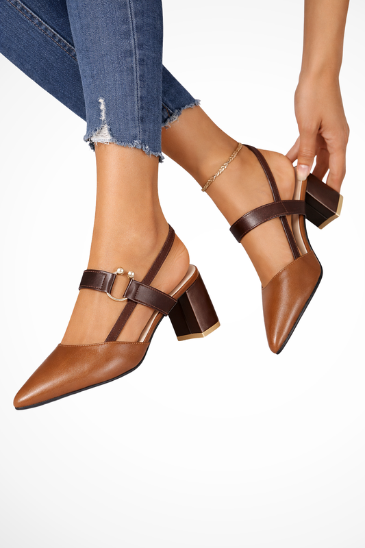 Harriet – Tacones Slingback con Punta Apuntada y Pulsera al Tobillo