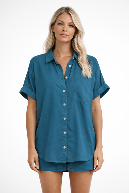 Phoebe – Camisa Oversize de Manga Corta con Bolsillo en el Pecho