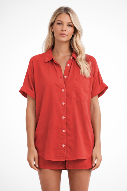 Phoebe – Camisa Oversize de Manga Corta con Bolsillo en el Pecho