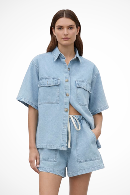 Sadie – Conjunto de Camisa Denim con Botones y Shorts