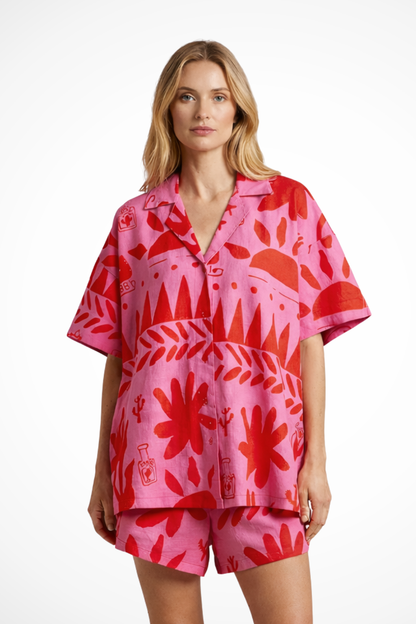 Nina – Conjunto de Camisa y Shorts Estampados con Cuello Camp