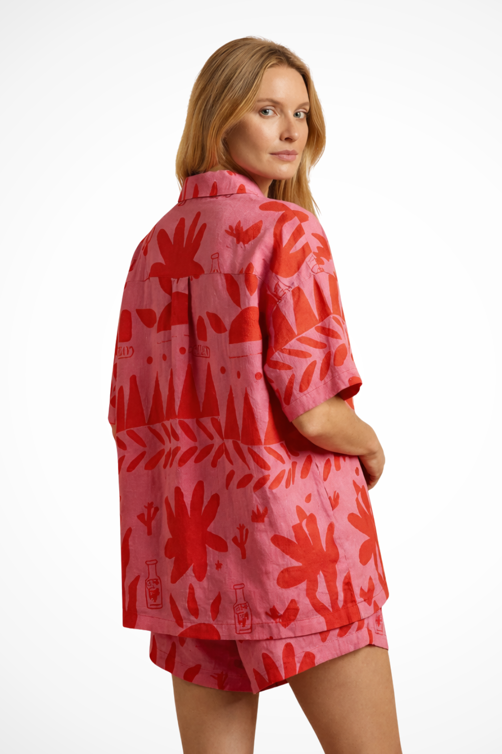 Nina – Conjunto de Camisa y Shorts Estampados con Cuello Camp