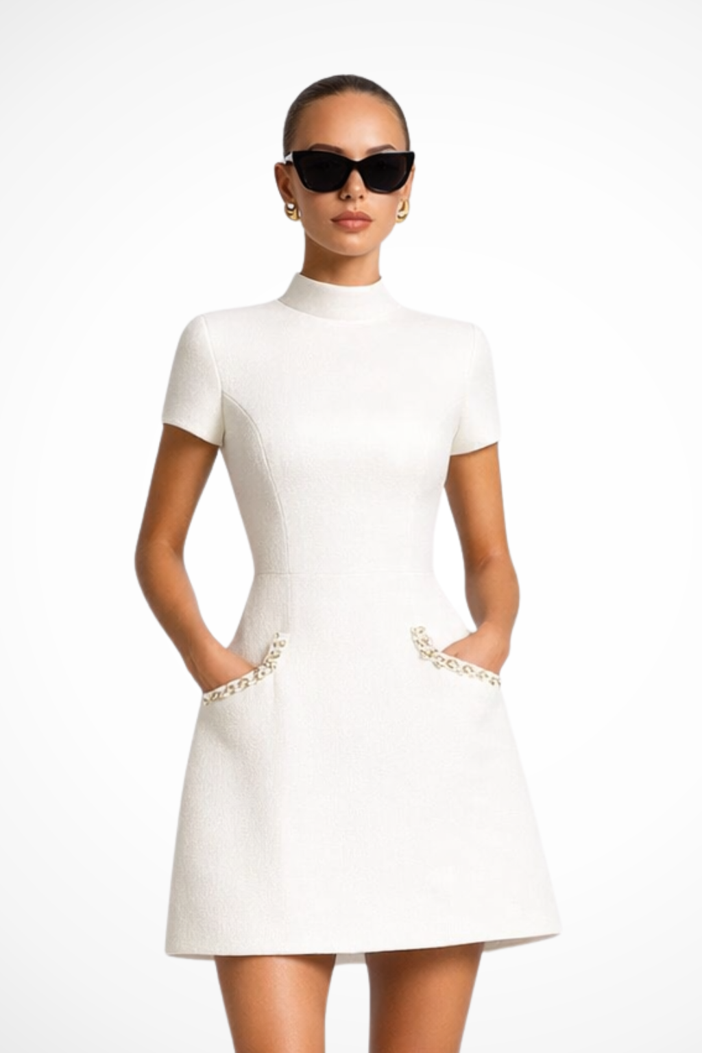 Bronwen – Vestido Mini con Perlas Decorativas y Bolsillos