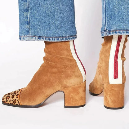 Modelo con tacones mujer Suave | Horizoncor México