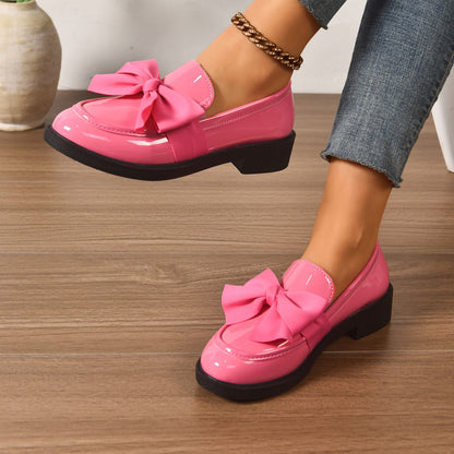 Modelo con botas vaqueras Aroya | Horizoncor México