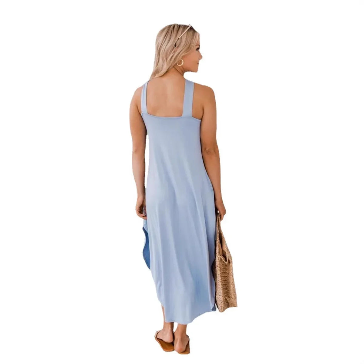 Modelo con vestido corto elegante Noa | Horizoncor México