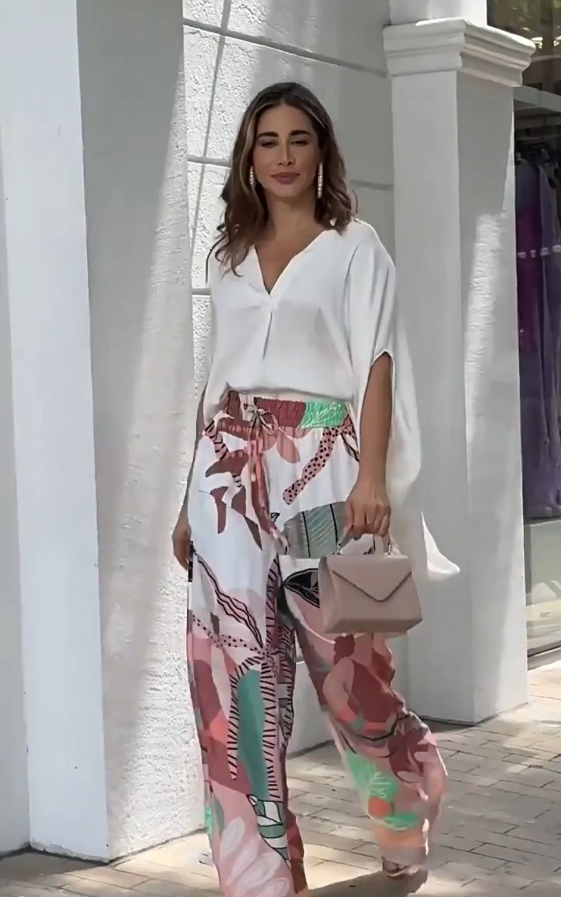 Detalle conjunto para dama Elegancia Tropical – vista frontal | Horizoncor