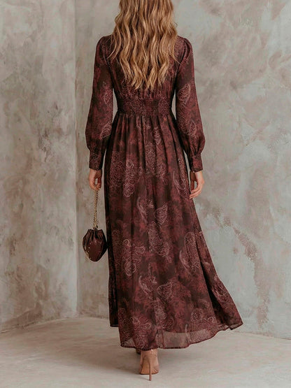 Modelo con vestido de fiesta Cloe | Horizoncor México