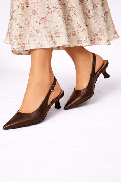 Lucinda – Kitten Heels Slingback con Punta Apuntada