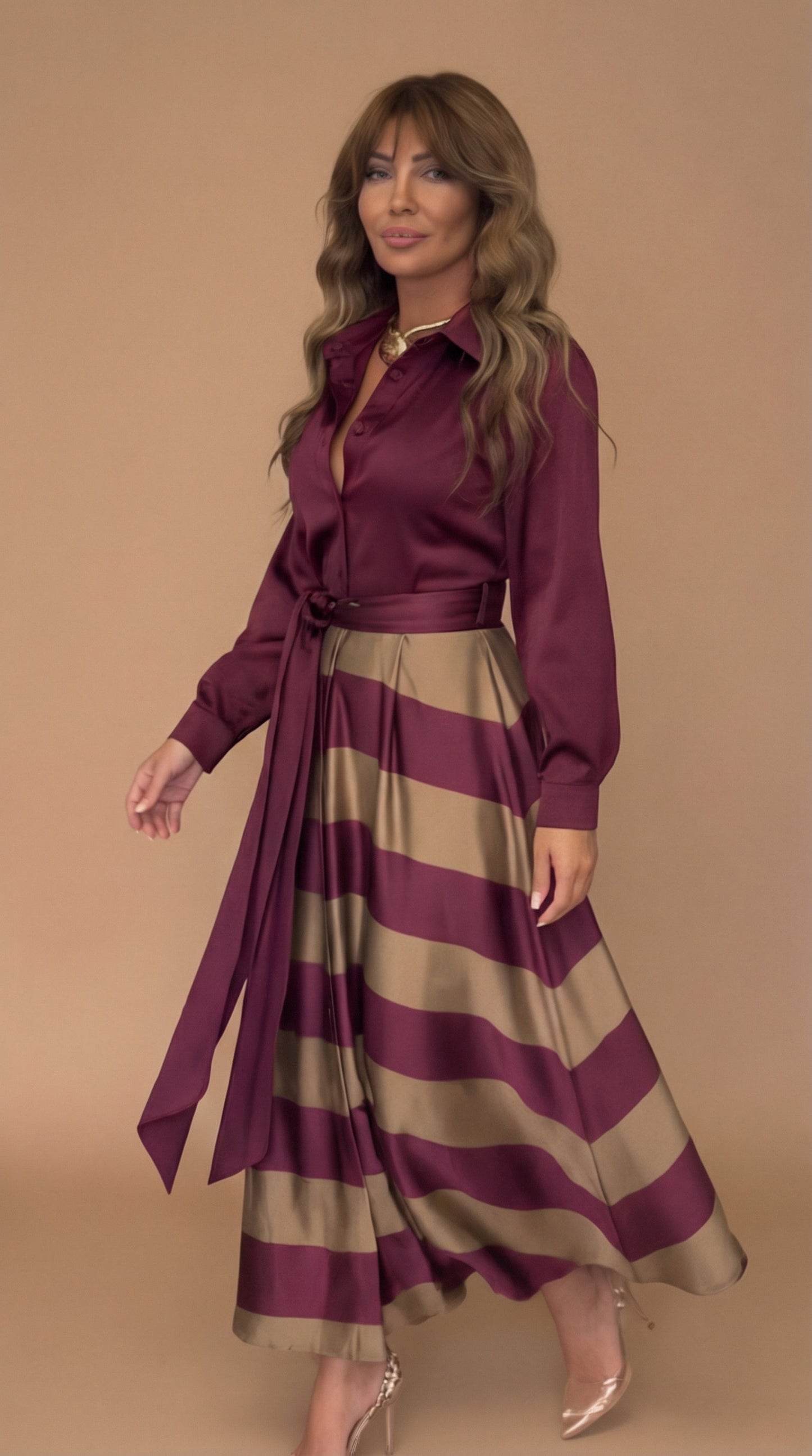 Detalle vestido midi elegante Rioja – vista frontal | Horizoncor