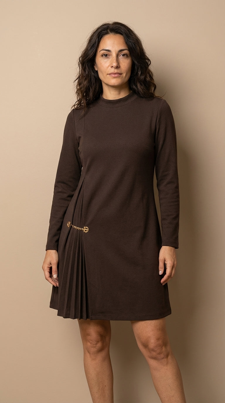 Modelo con vestido largo elegante Lara | Horizoncor México