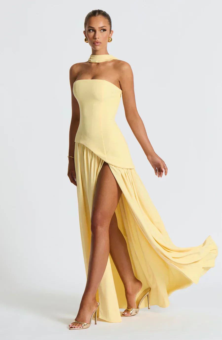 Detalle vestido de fiesta Julia – vista frontal | Horizoncor
