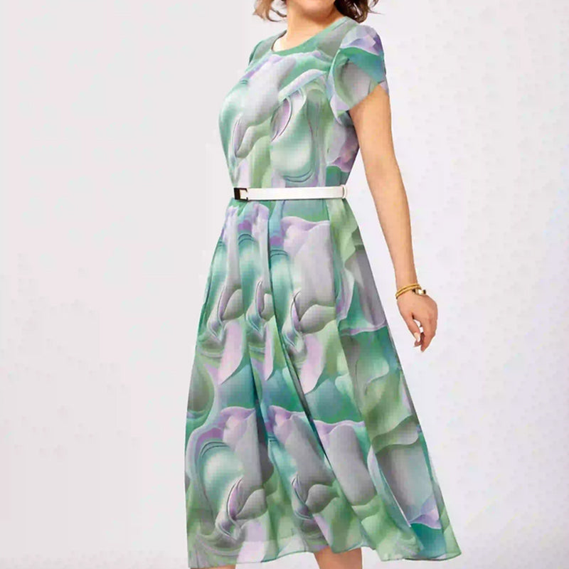 Modelo con vestido largo elegante Verena | Horizoncor México