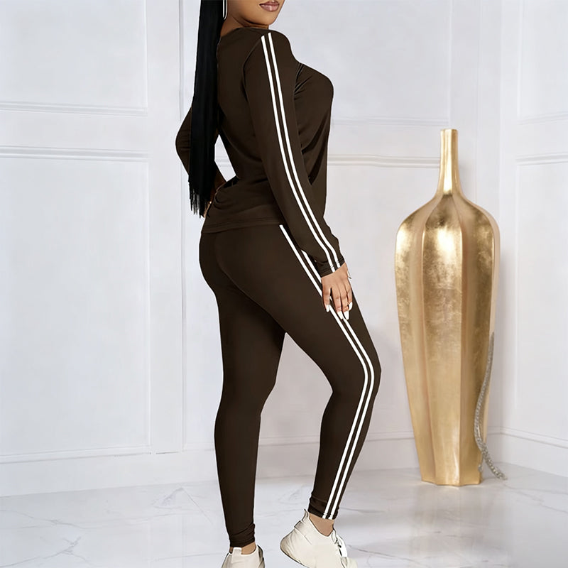 Modelo con conjunto elegante para dama Lila | Horizoncor México